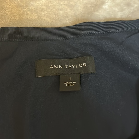 Ann Taylor a-line floral skirt - Picture 2 of 4